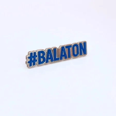 Hashtag Balaton fém kitűző