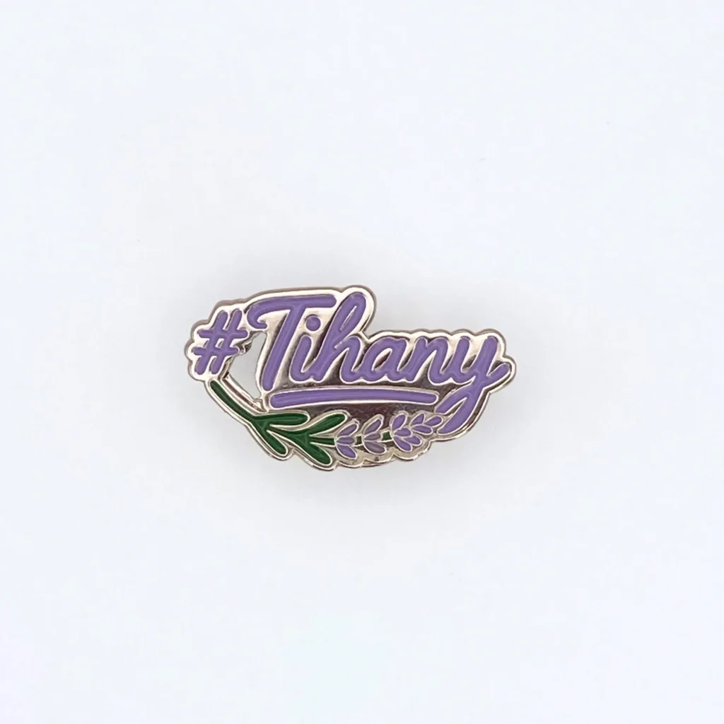 Tihany kitűző
